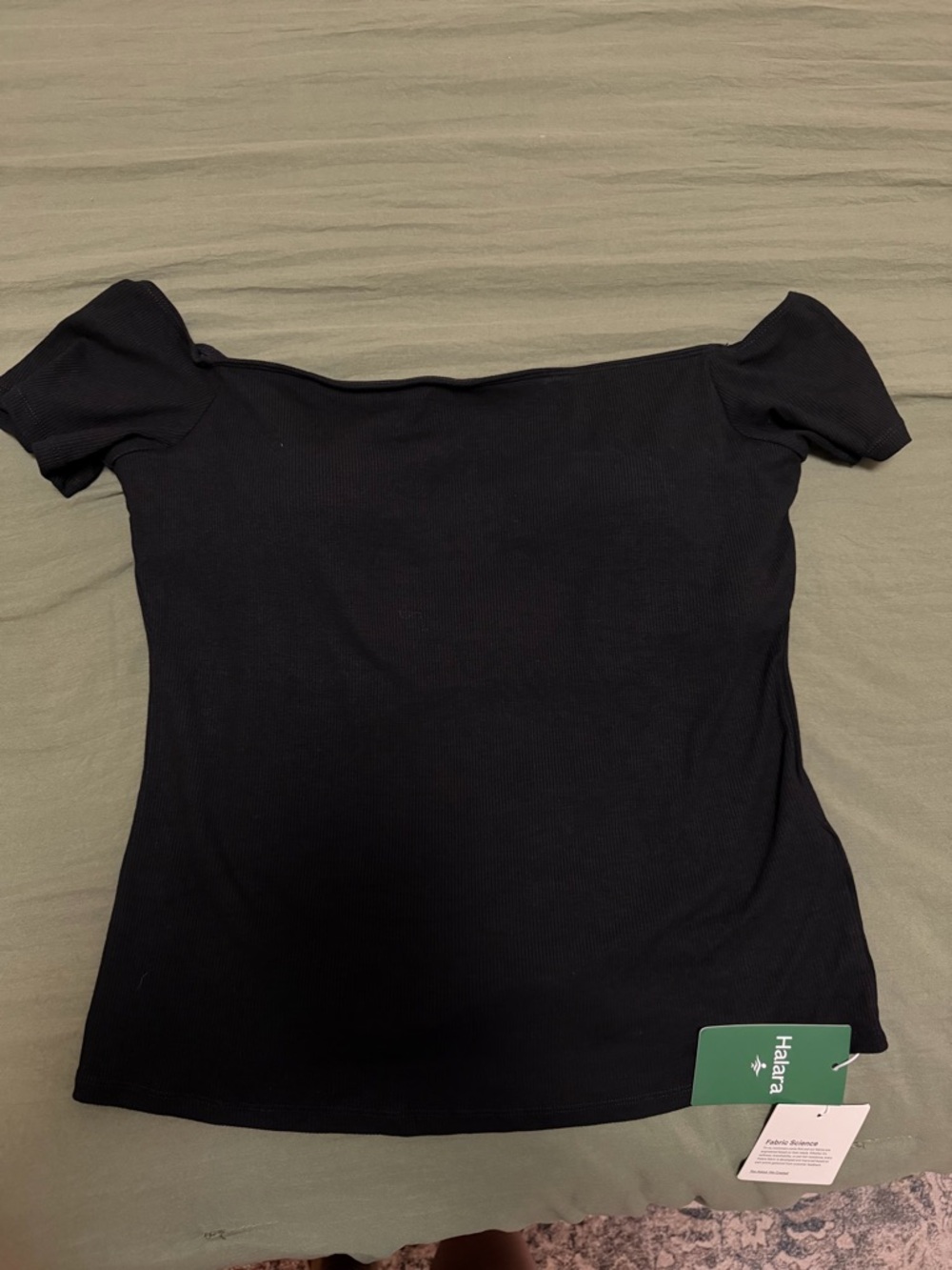 HALARA Black Off-Shoulder Ribbed Top